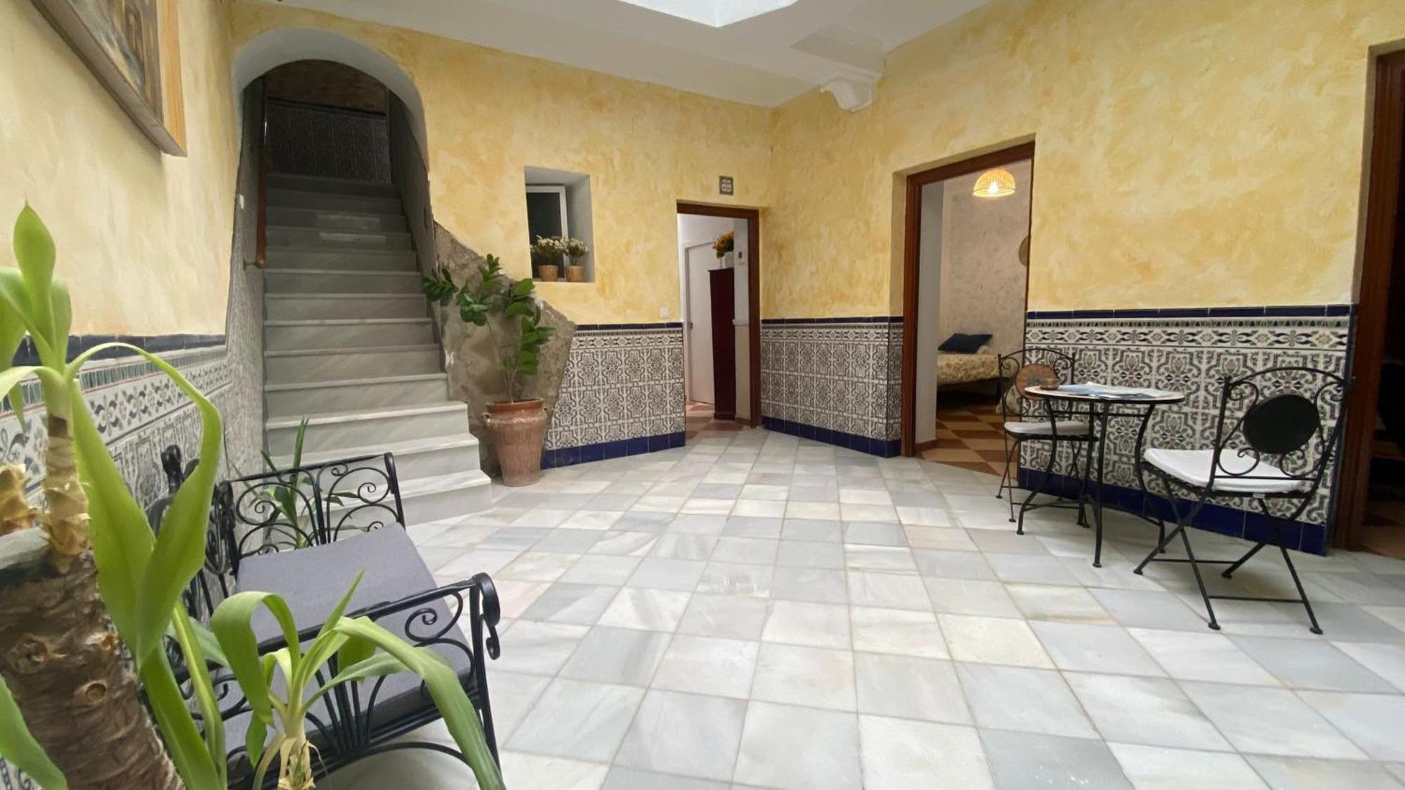 Patio Andalusi Junto A La Vina Lejlighed Cádiz Eksteriør billede